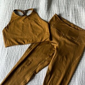 Girlfriend Collective Set